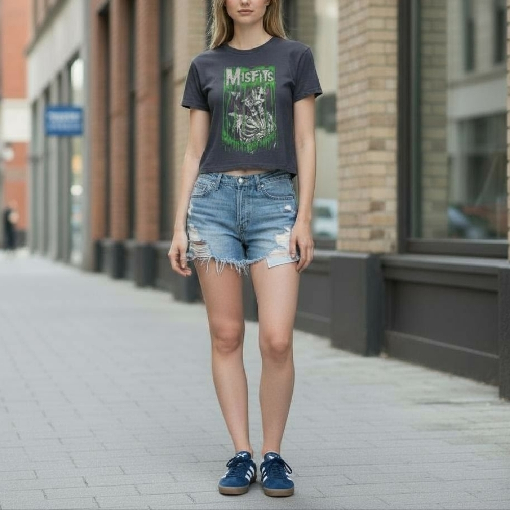 Vinyl Icons 'Misfits' Band Tee Grey Blue Women's Size Medium NWT - Picture 2 of 15